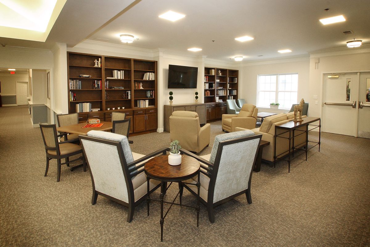 Sundale Senior Living - The Woodlands 2
