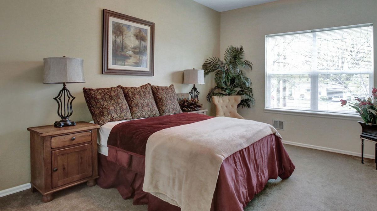 Prestige Senior Living Monticello Park 2