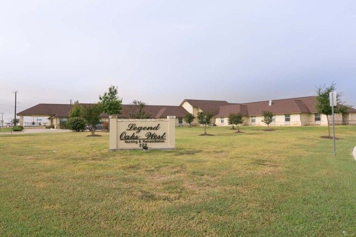 Legend Oaks Healthcare and Rehabilitation West San Antonio 4