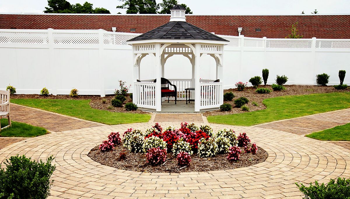 Commonwealth Senior Living At Farnham 1