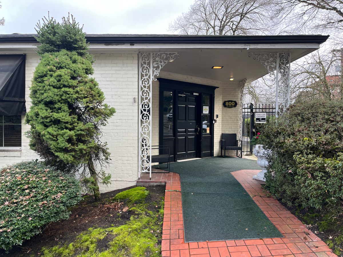 Hillside Care Manor 4
