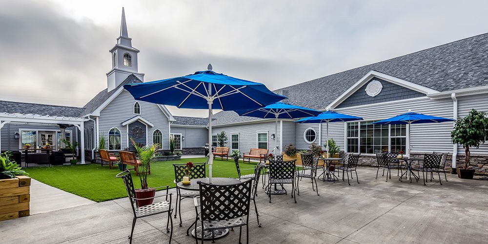 Peregrine Senior Living at Colonie 3