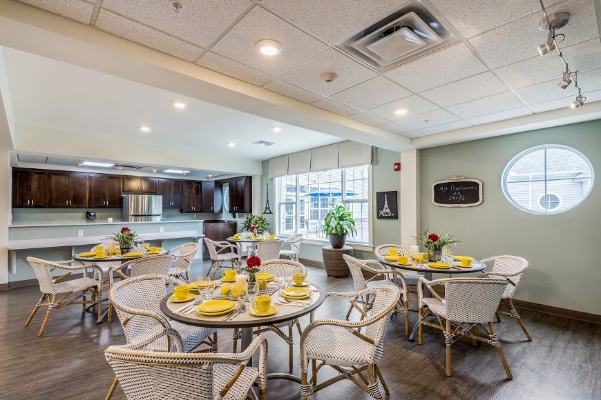 Peregrine Senior Living at Colonie 2