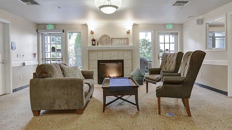 Prestige Senior Living Orchard Heights 4