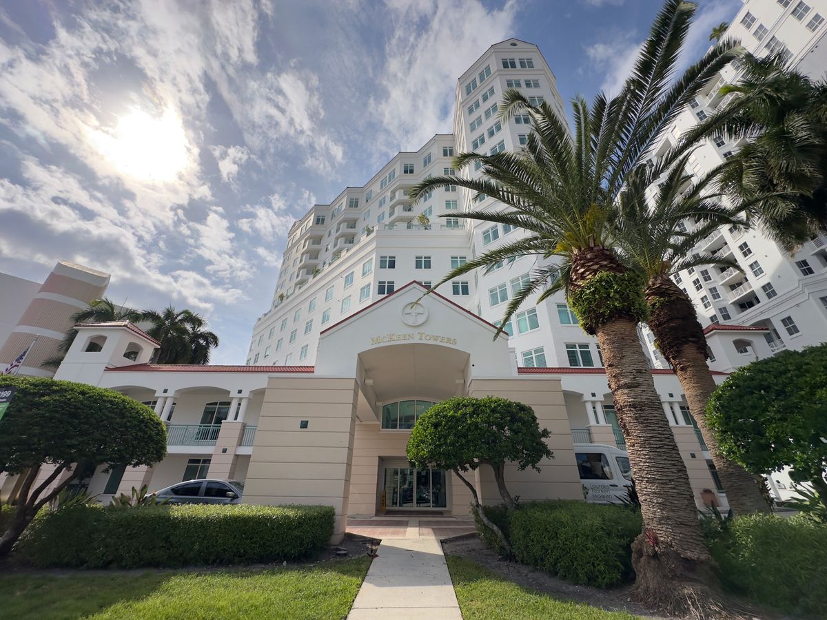 Lourdes Noreen Mckeen Residence 4