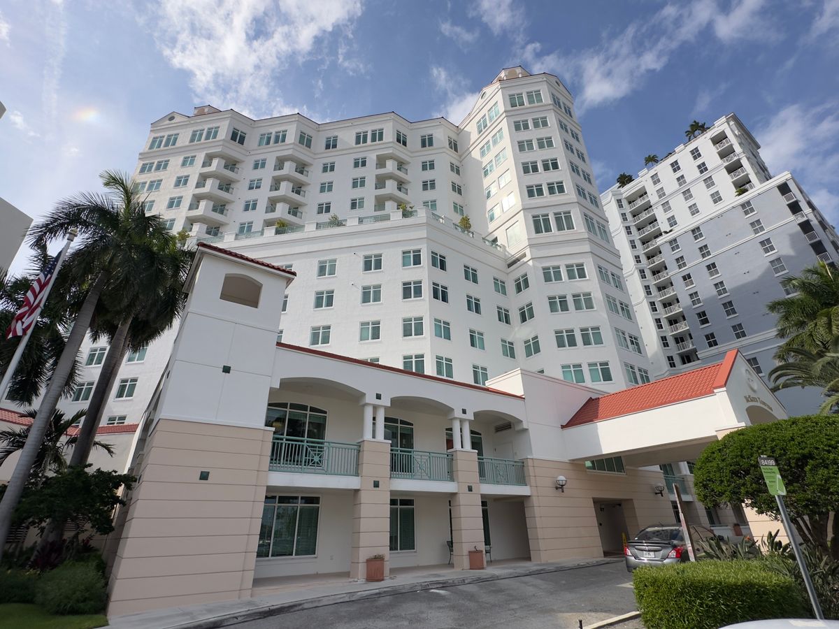 Lourdes Noreen Mckeen Residence 4