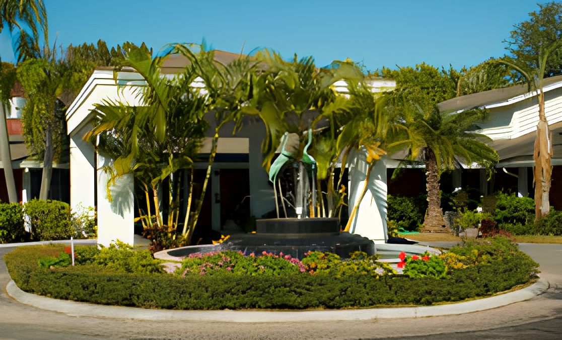 Baytree Lakeside 4