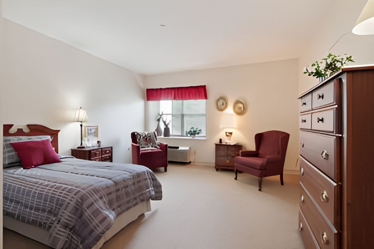 Seaton Chesterfield 1