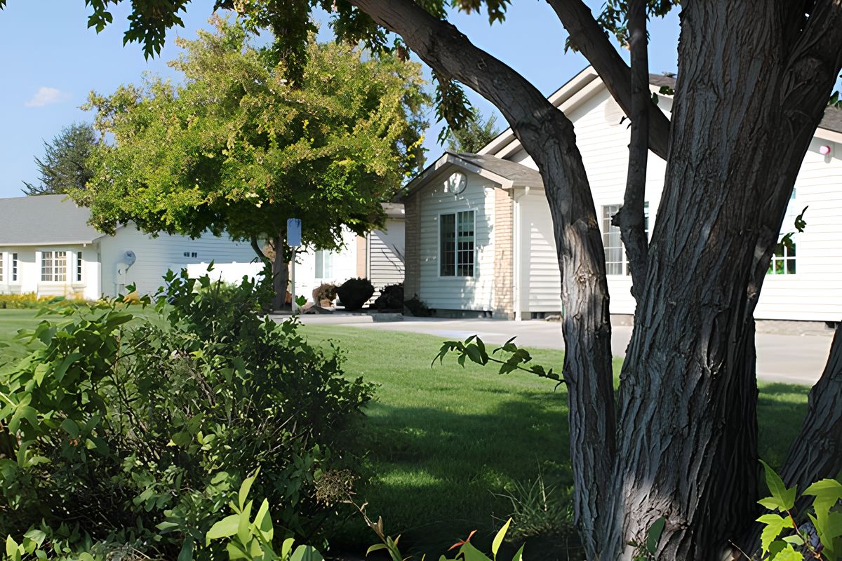 Ashley Manor Meadowlakes 4