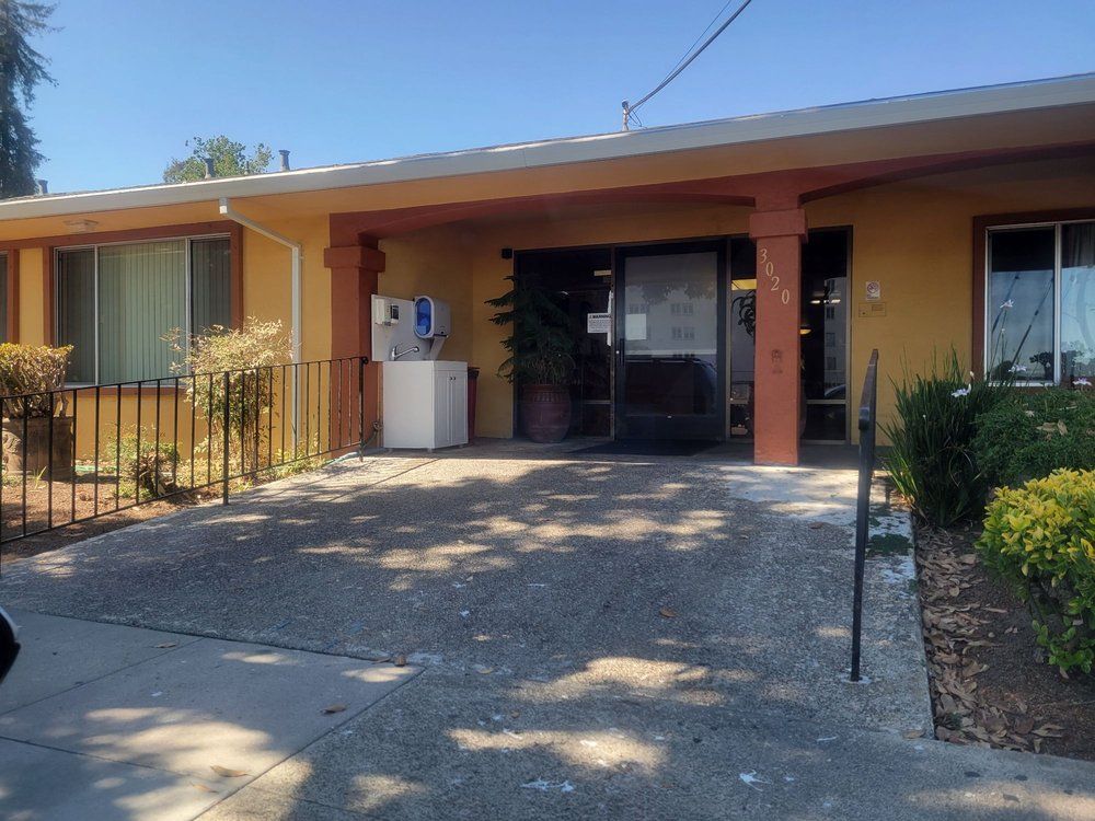 Fruitvale Healthcare Center 1