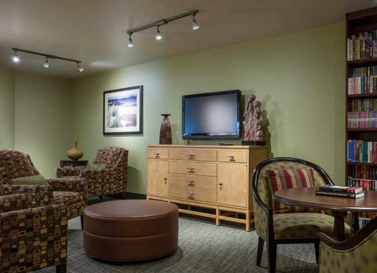 Avalon Care Center – Federal Way 4