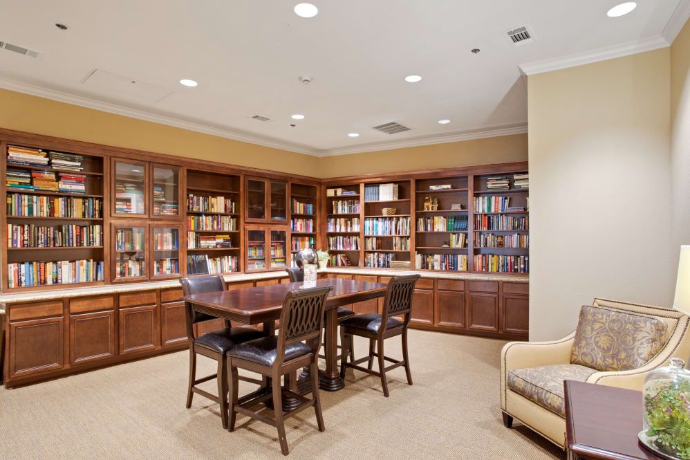 Clayton Oaks Living 2