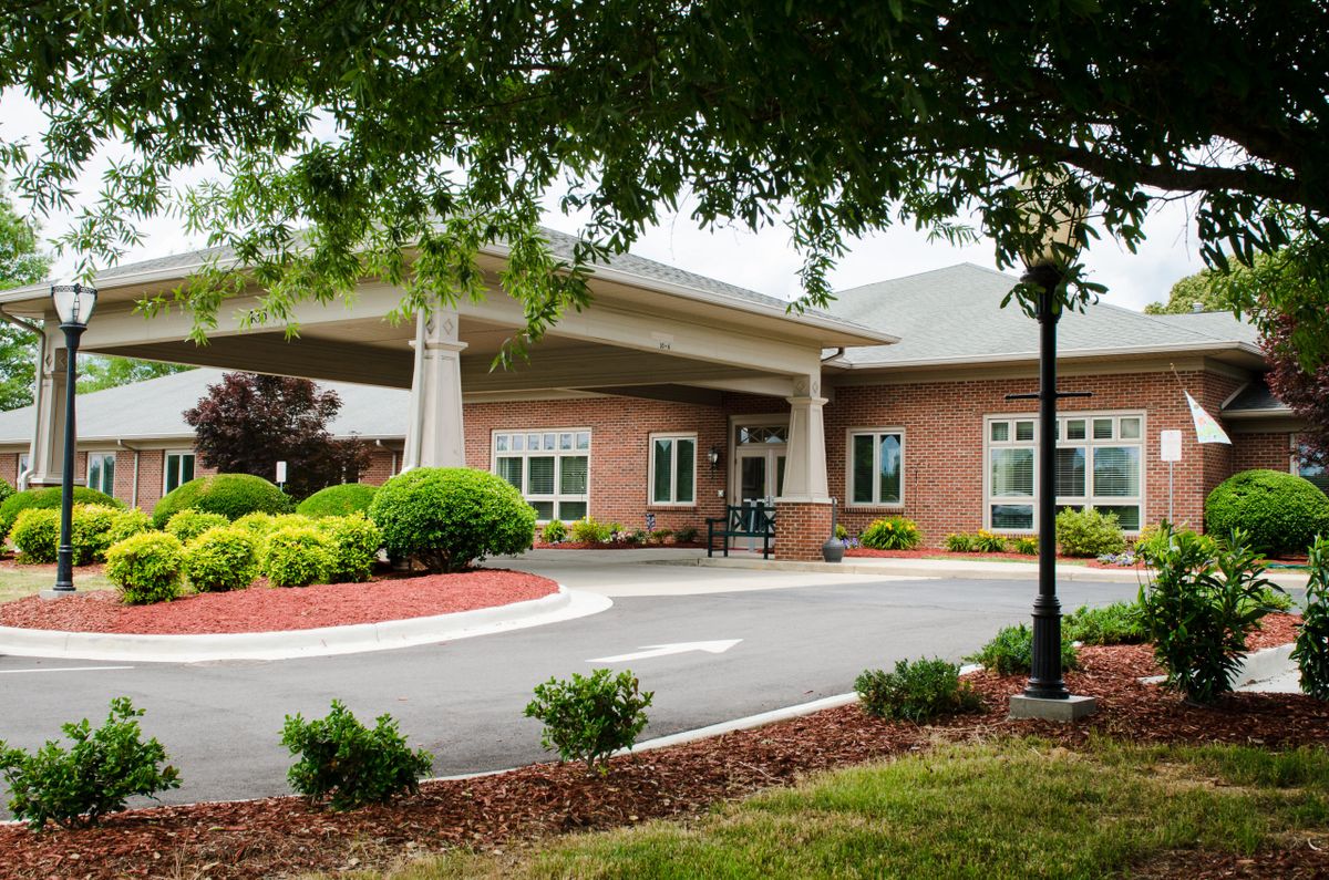 Commonwealth Senior Living At South Boston 1
