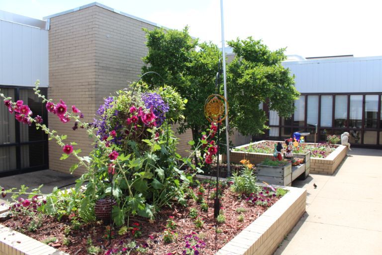 Beardstown Health & Rehab Center 3
