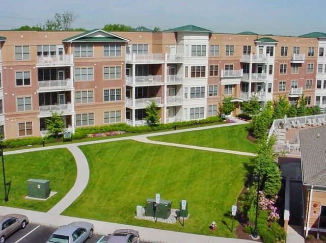 The Pointe At Livingston 4