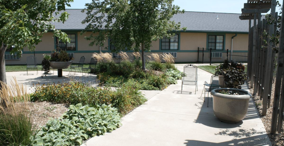 Holiday Resort Health & Rehab 1