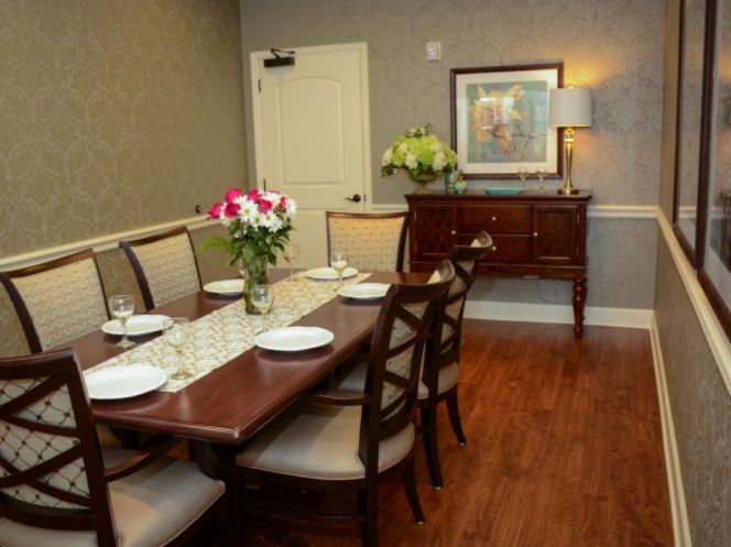 Volante Senior Living of Arlington Heights 3