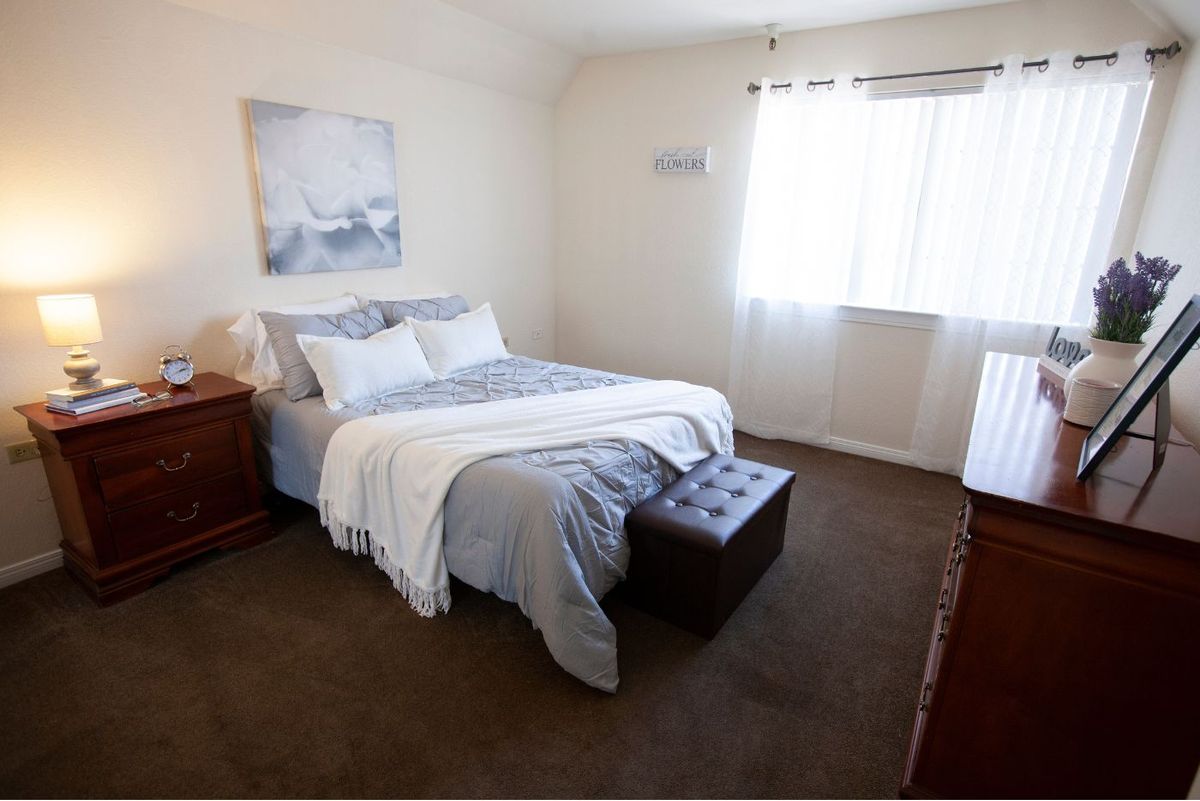 Grand Court of Mesa Senior Living 2
