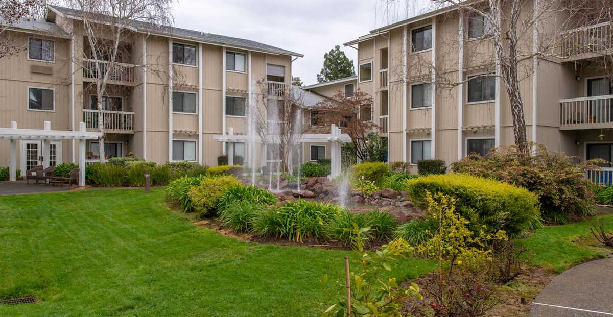 Holiday Springs Of Napa 2
