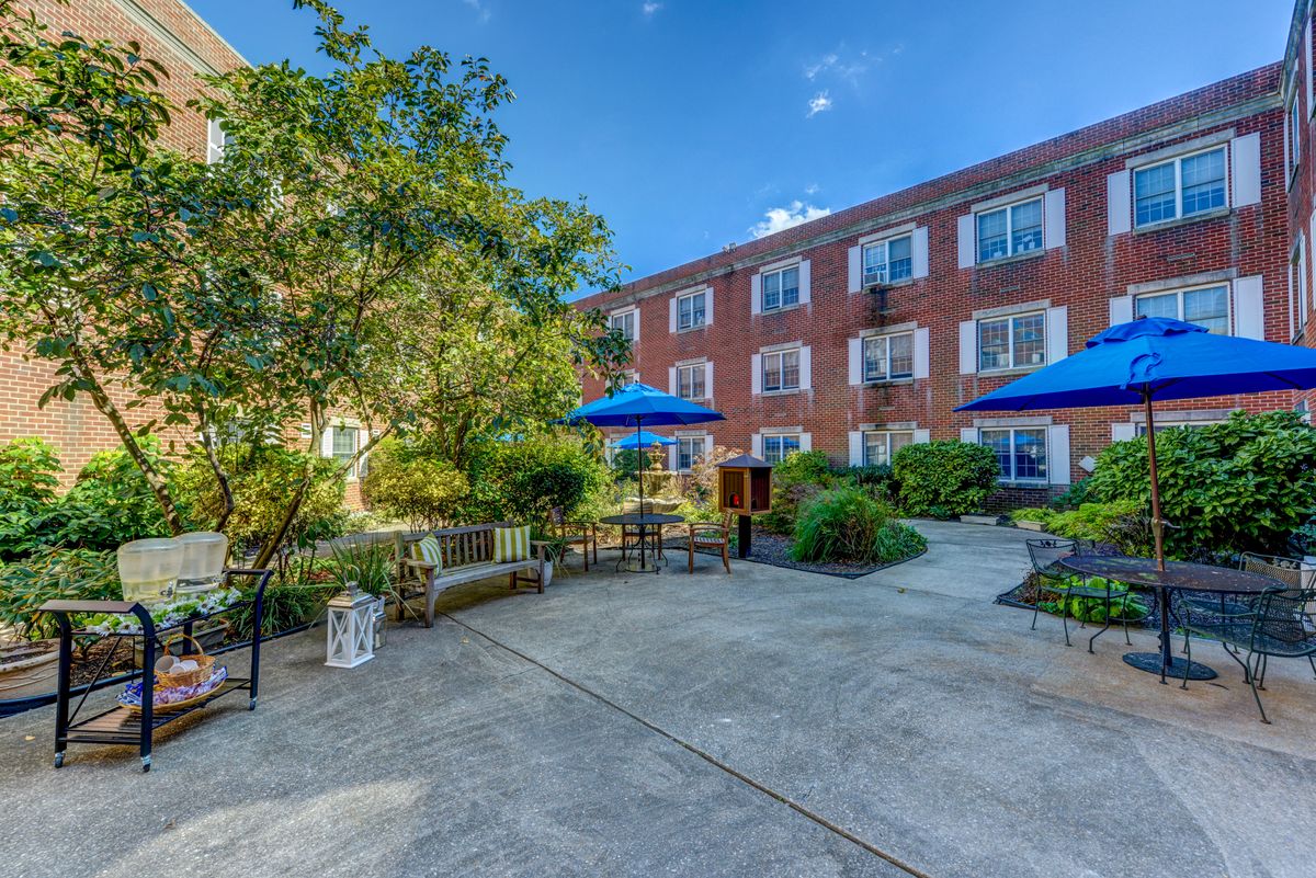 Massapequa Center Rehabilitation & Nursing 3