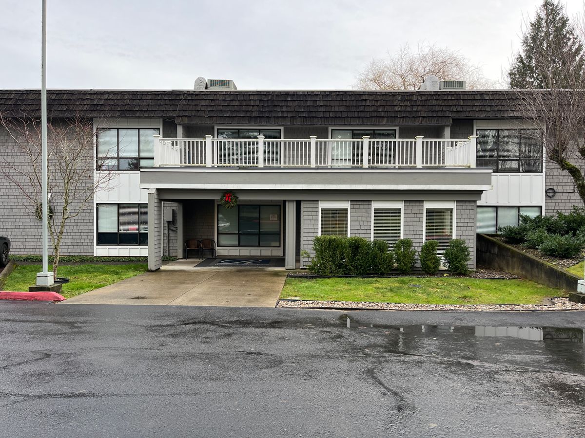 Regency Gresham Nursing & Rehab Center 4