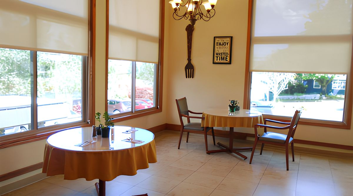 South Hills Rehabilitation Center 4