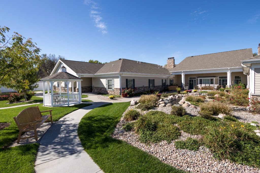 CountryHouse at 25th & Old Cheney 1