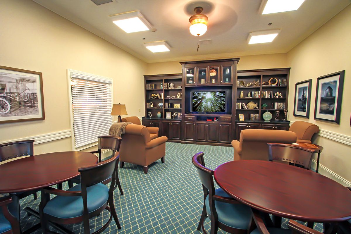 Benton House of Lenexa 4