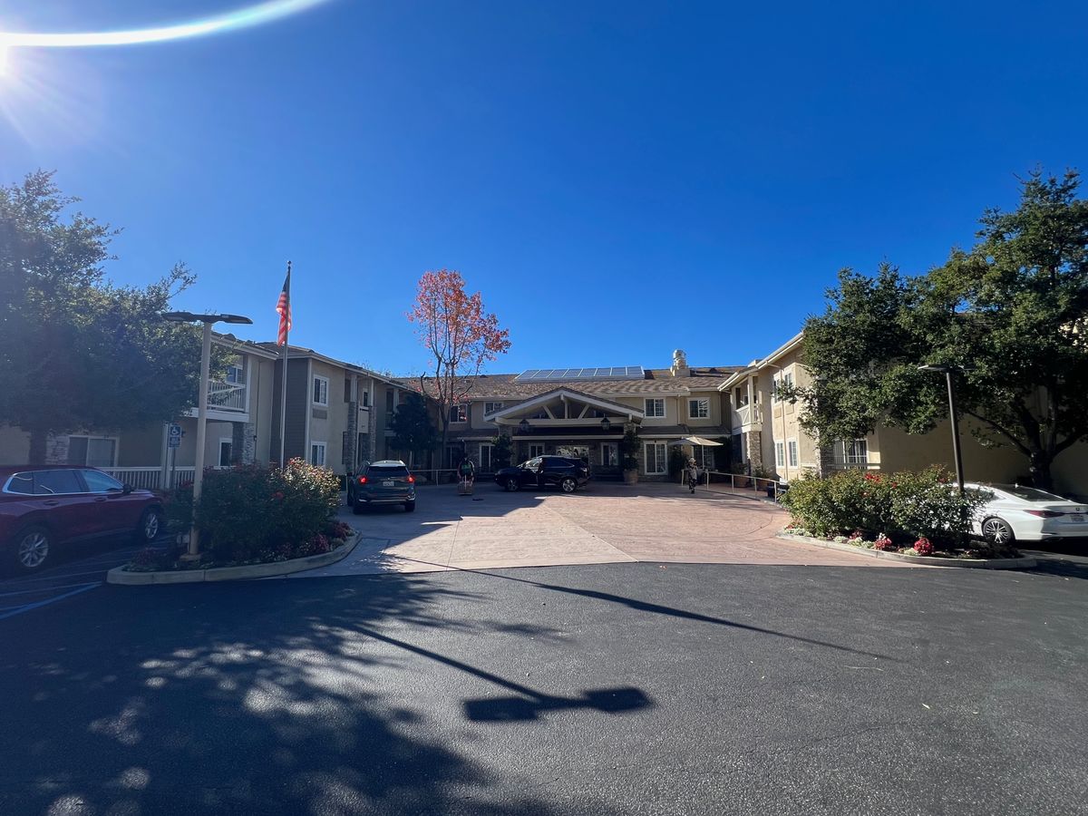 Meadowbrook At Agoura Hills 4