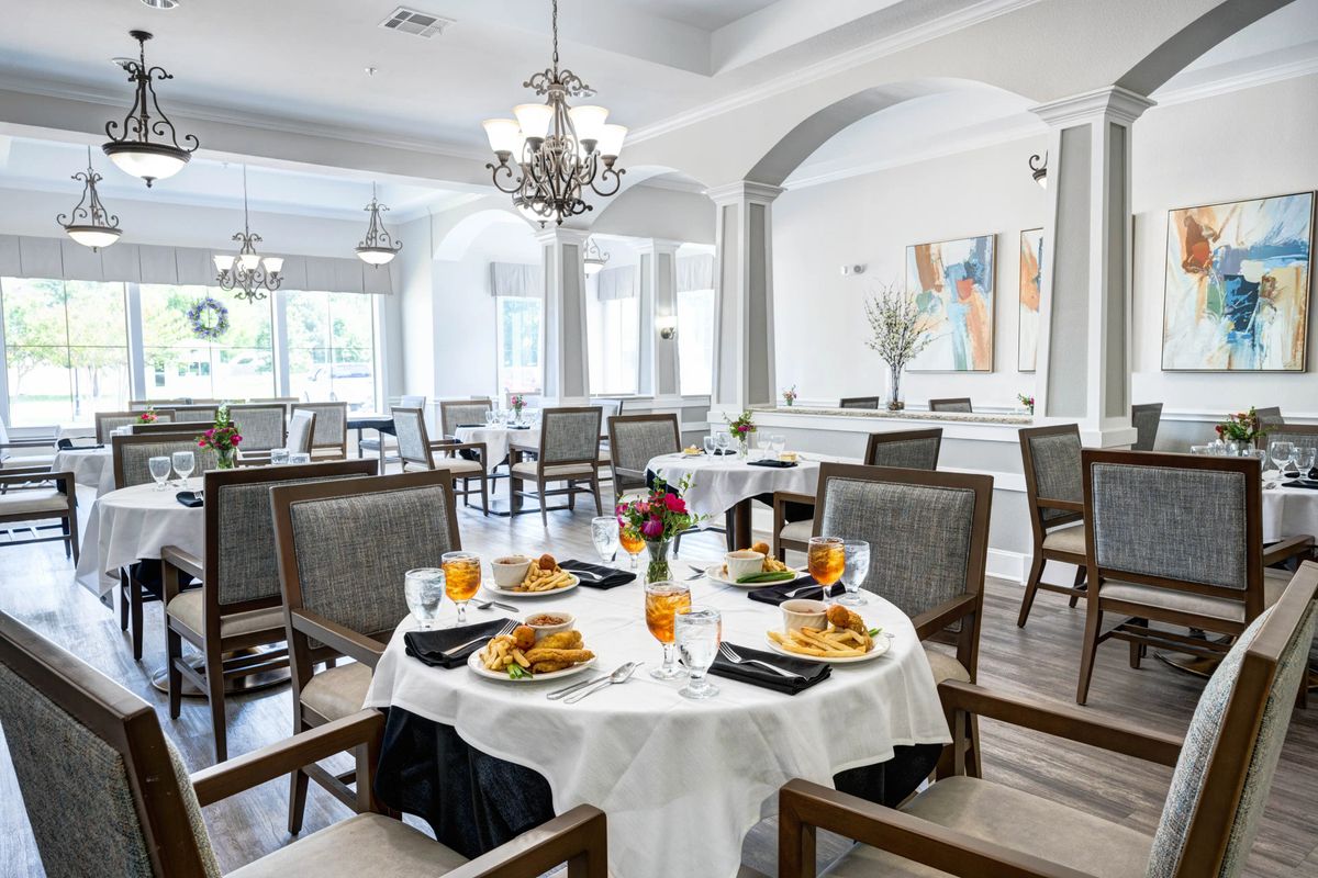 Azalea Trails Assisted Living & Memory Care 4