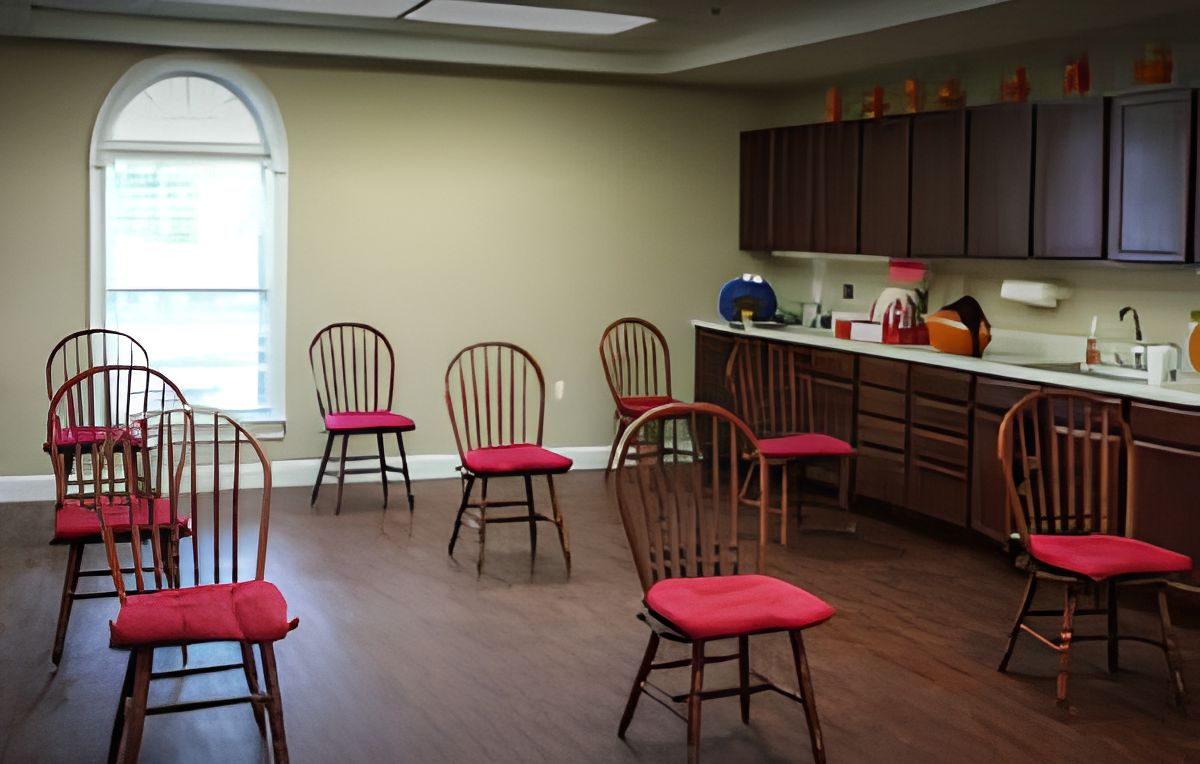 Charter Senior Living Of Jefferson City 4