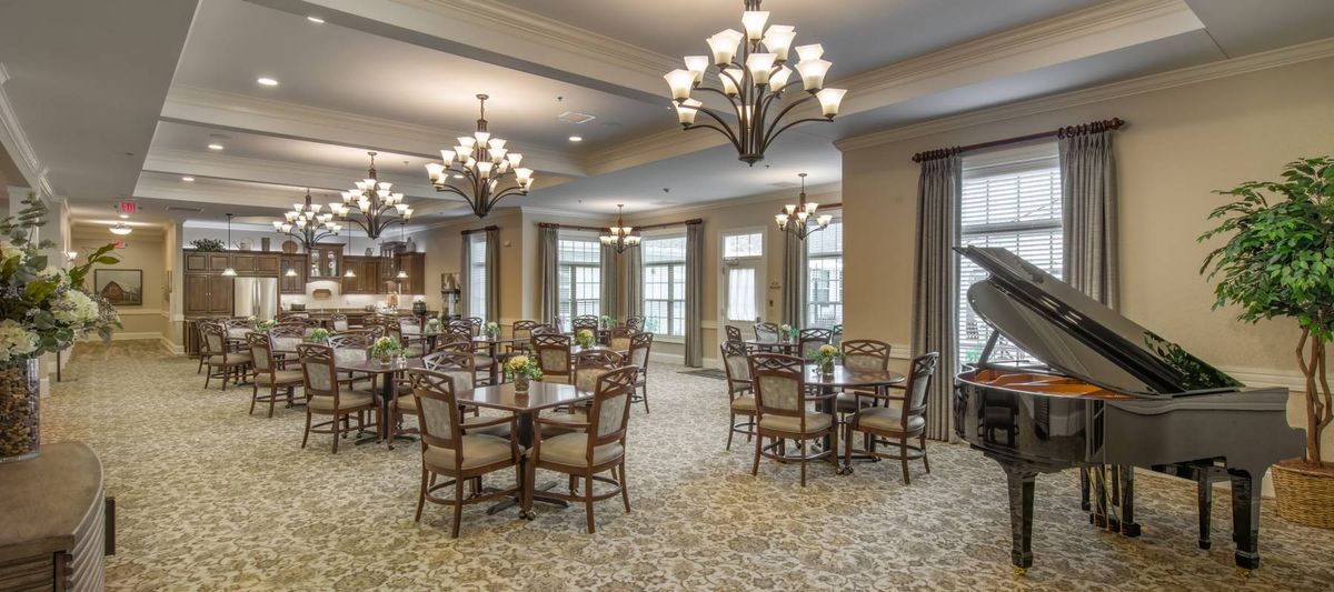 Benton House Of Olathe 3