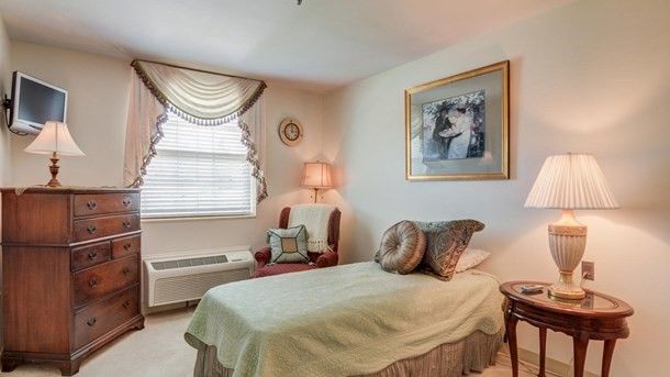 Lakeside Senior Living 1