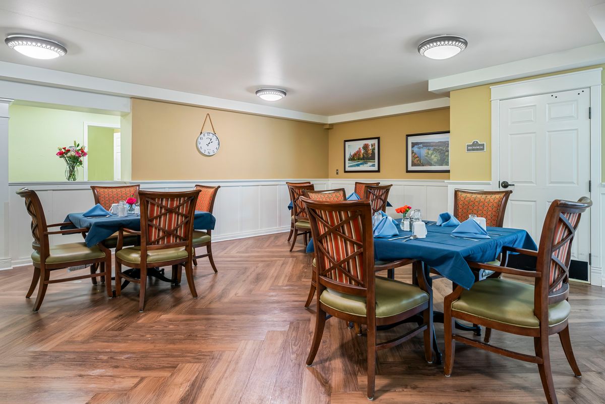 Brookdale Brookfield Assisted Living 4