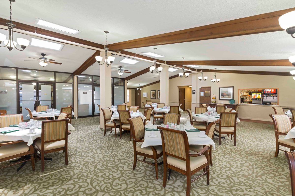 Fox Run Of Findlay Assisted Living 4
