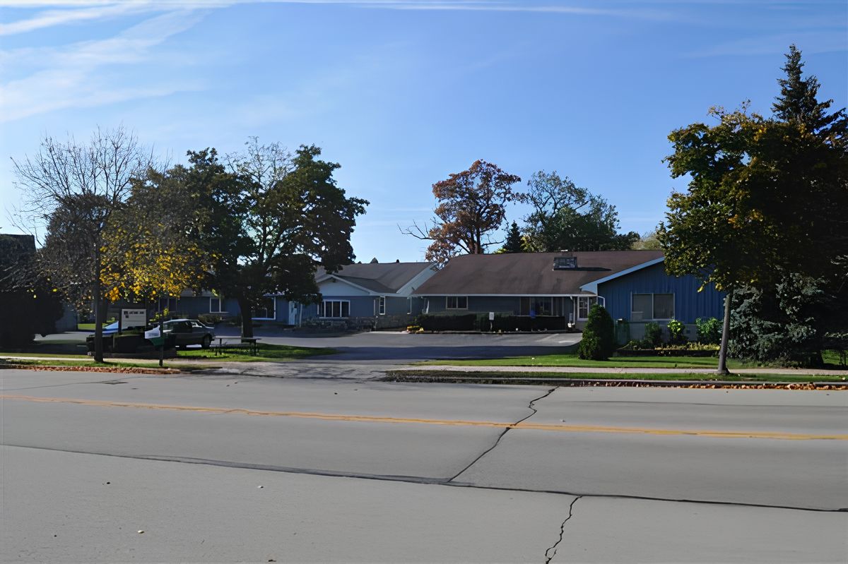 Autumn Oaks in Slinger 3