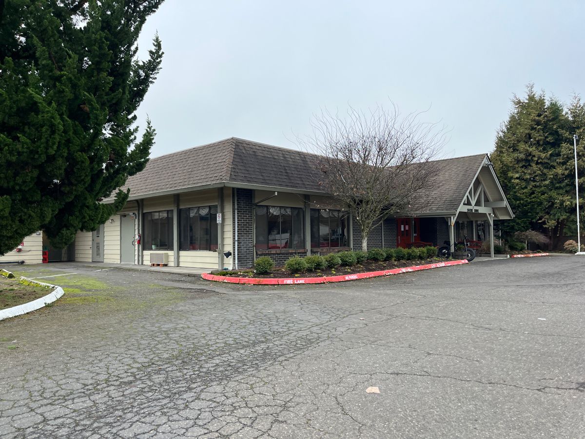 Meadow Park Health & Specialty Care Center 4