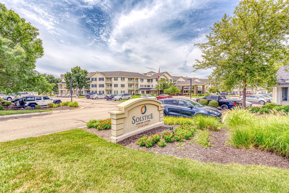 Solstice Senior Living At Lee's Summit (UPDATED) - Get Pricing, See 35 ...