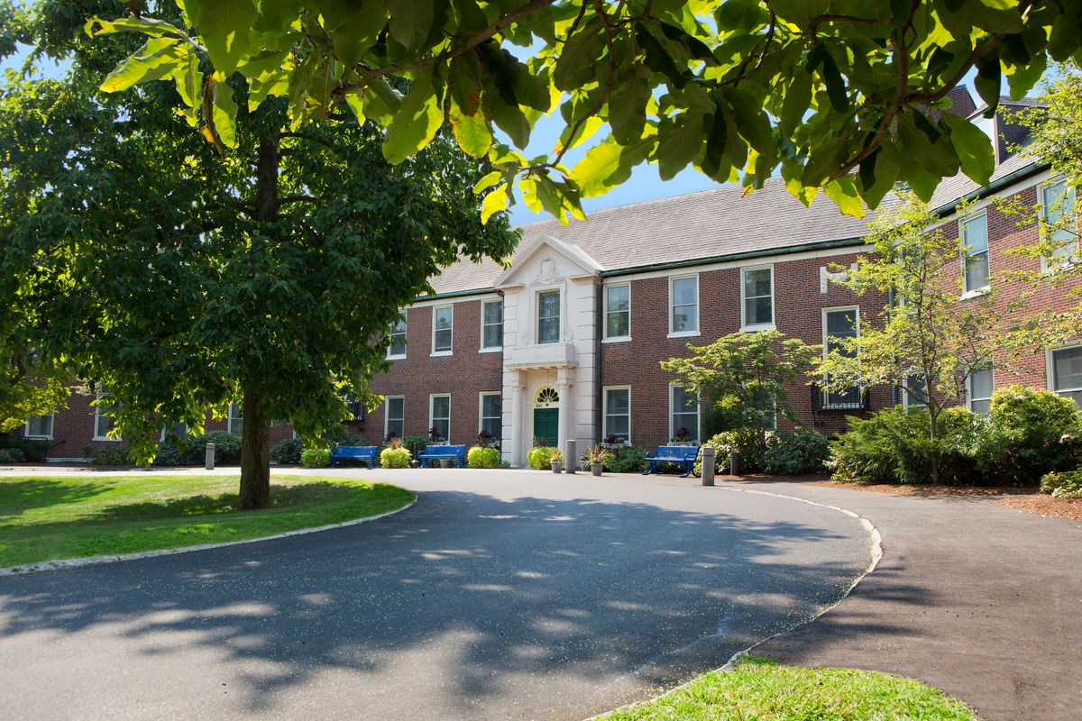 Neville Place Assisted Living in Cambridge, MA 1