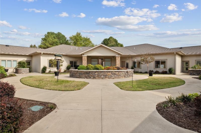 Magnolia Place Memory Care & Transitional Assisted Living 2