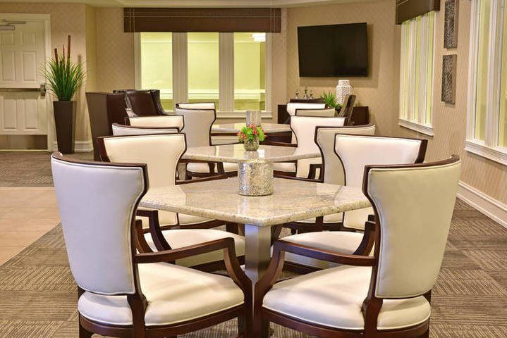 Rose Senior Living Avon 4