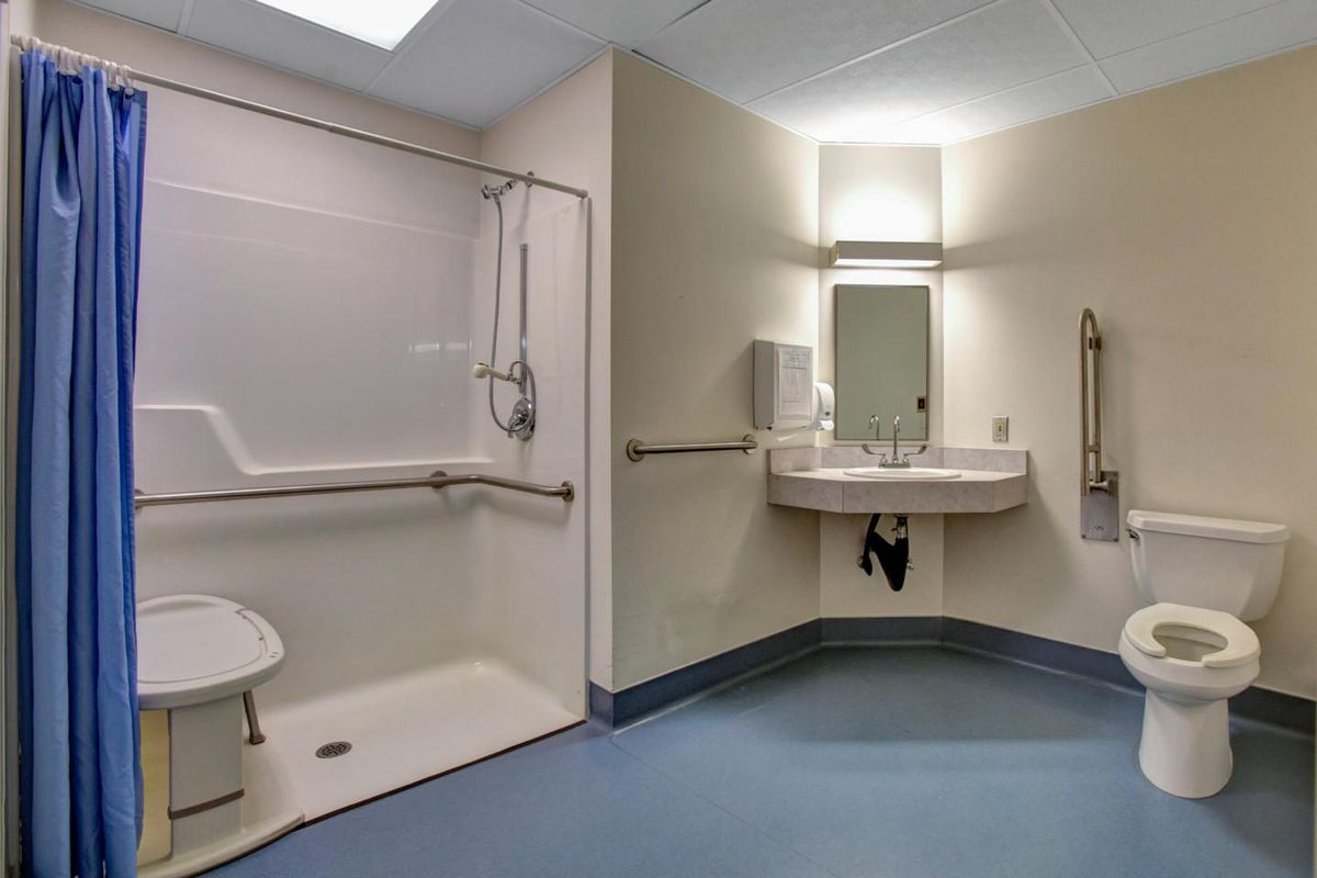 Colonial Vista Post-Acute & Rehab Center 4