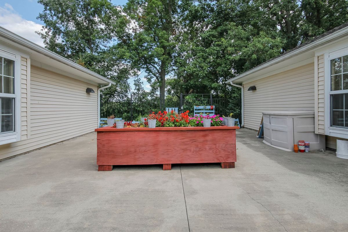 Woodlawn Meadows Assisted Living & Memory Care 2