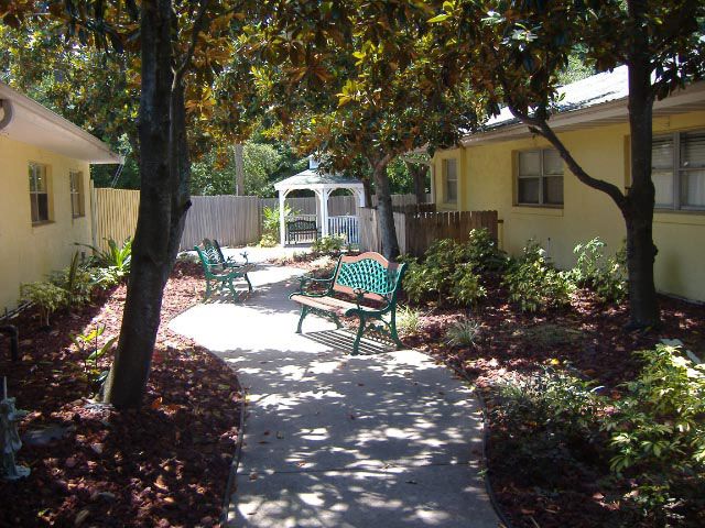 Eastbrooke Gardens Alzheimers Care 4