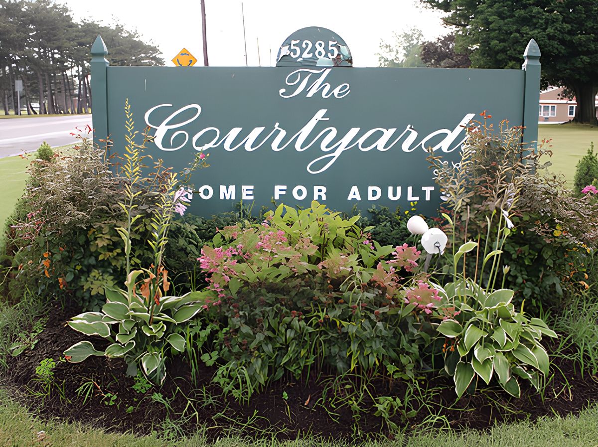 The Courtyards 4