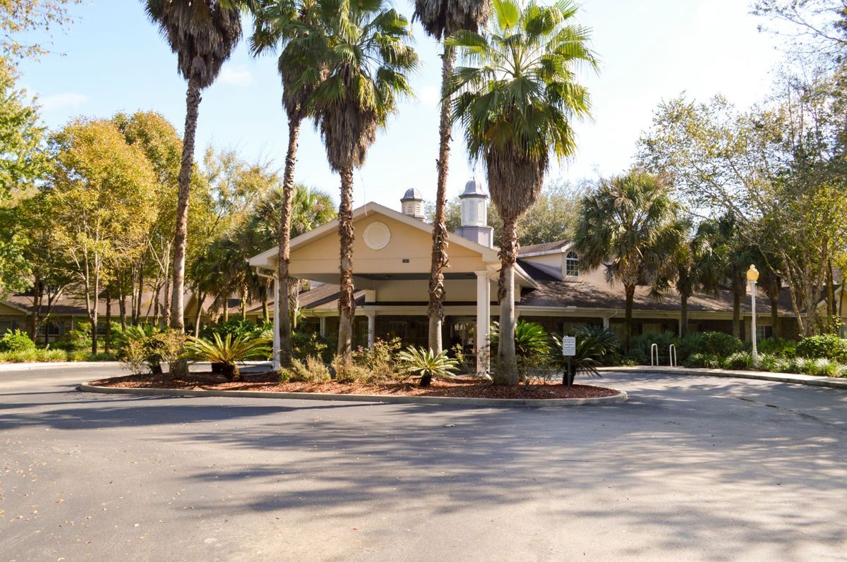 Charter Senior Living of Gainesville 4