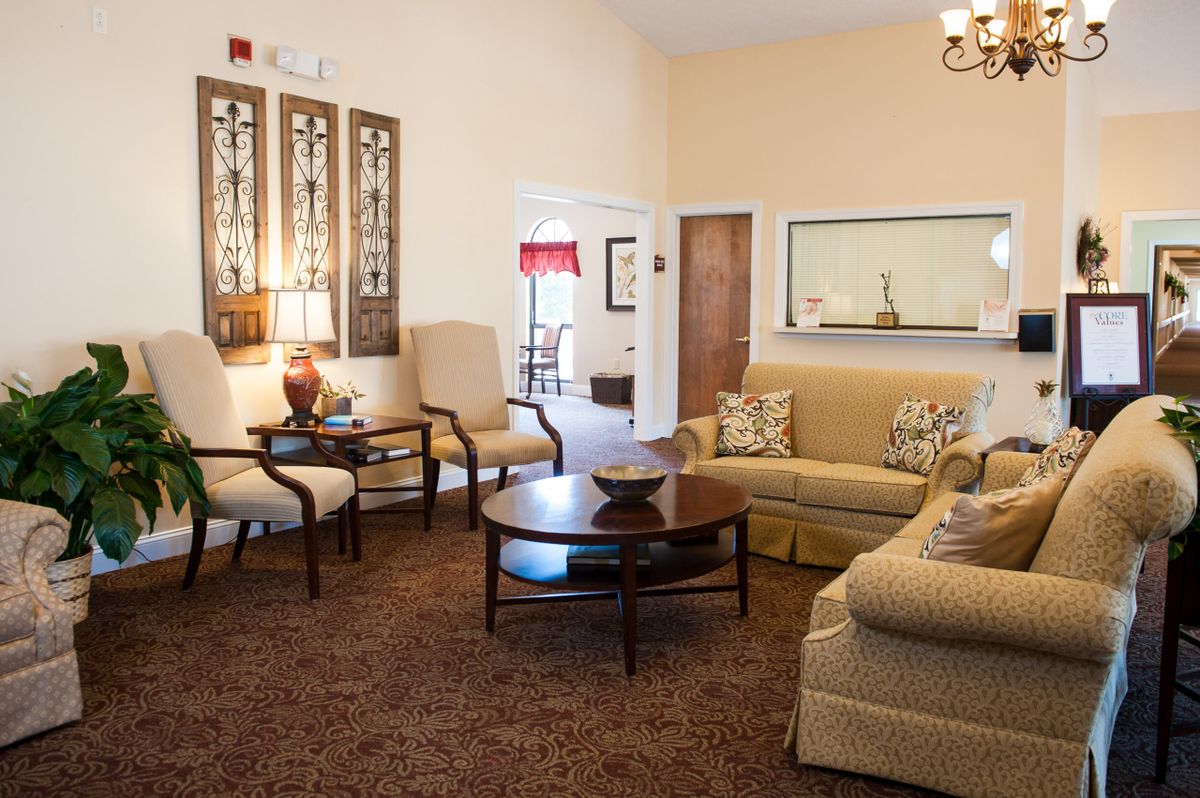 Commonwealth Senior Living at Radford 2