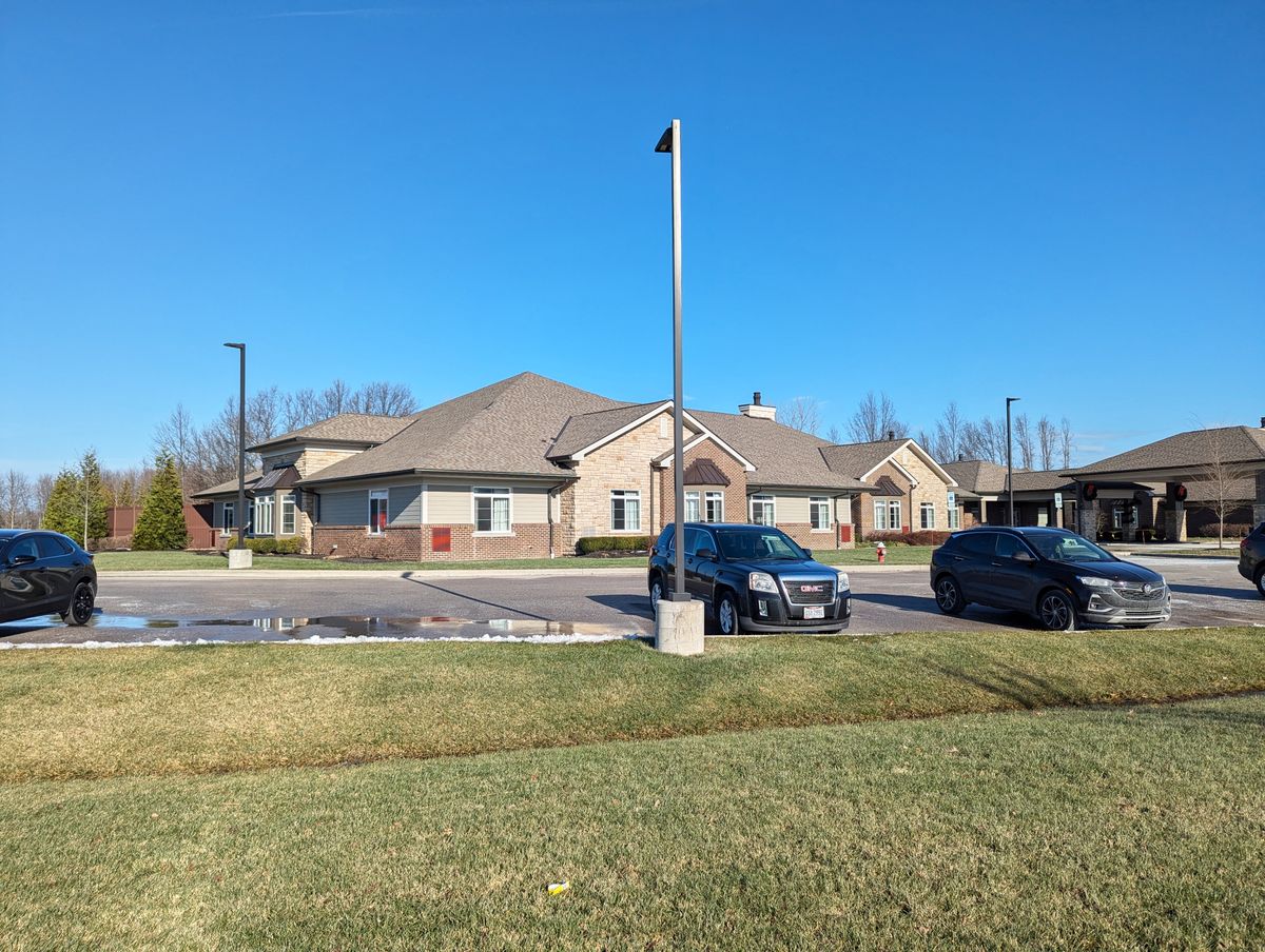 Ganzhorn Suites of Avon 4