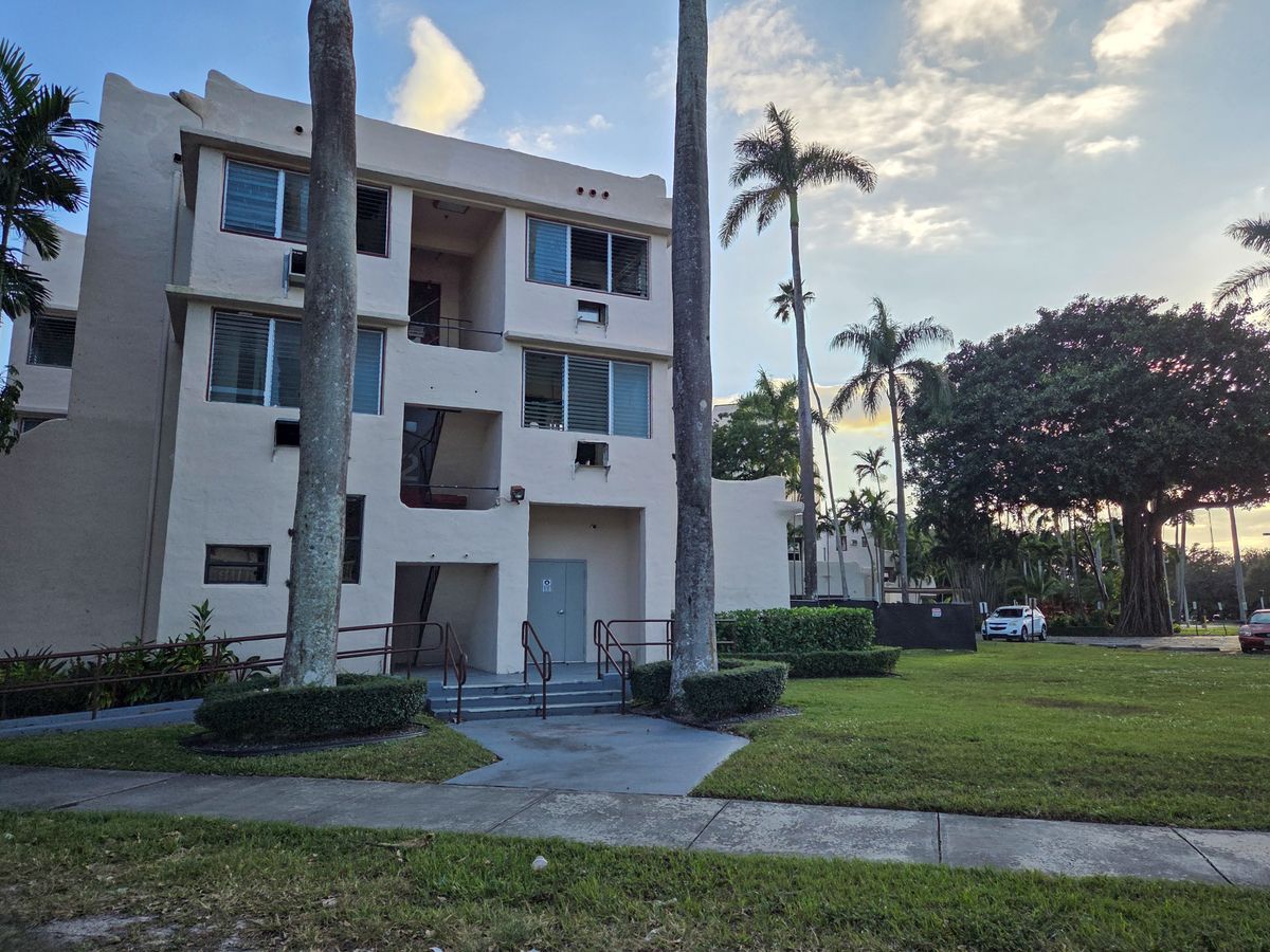 Miami Springs Nursing and Rehabilitation Center 4