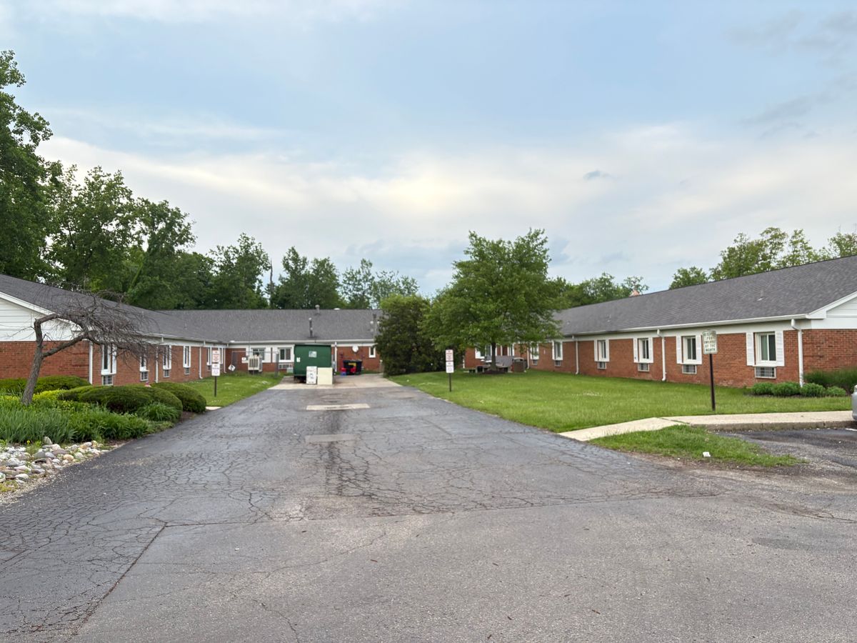 Carriage Inn Of Dayton 4